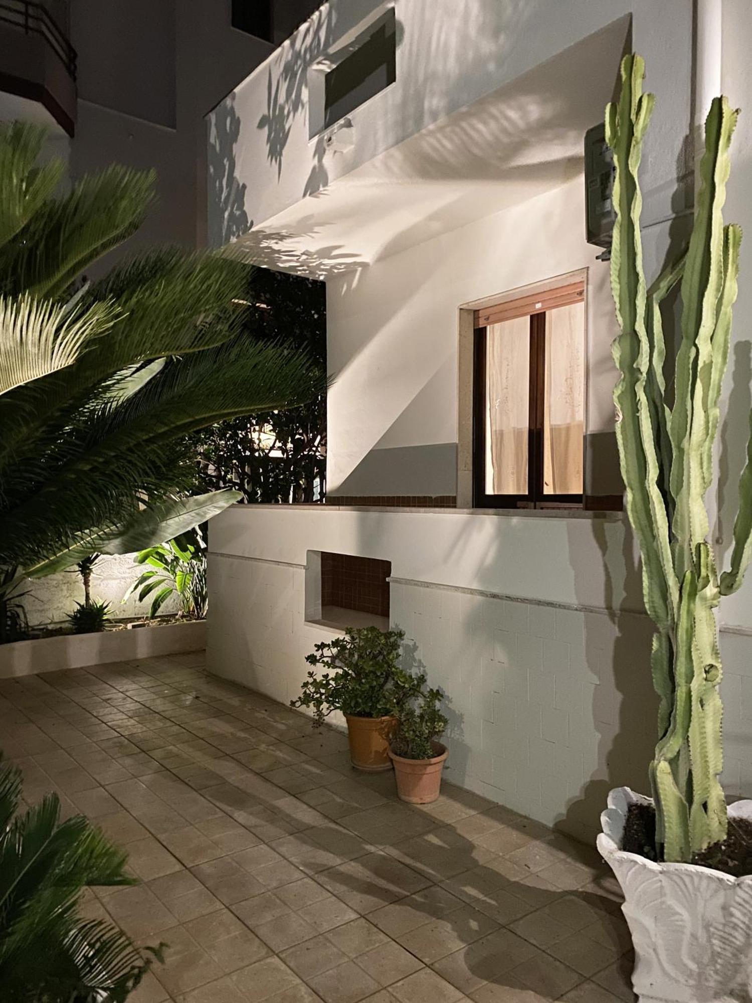 Tap Apartments - In Independent House With Private Garden Alghero Exterior photo